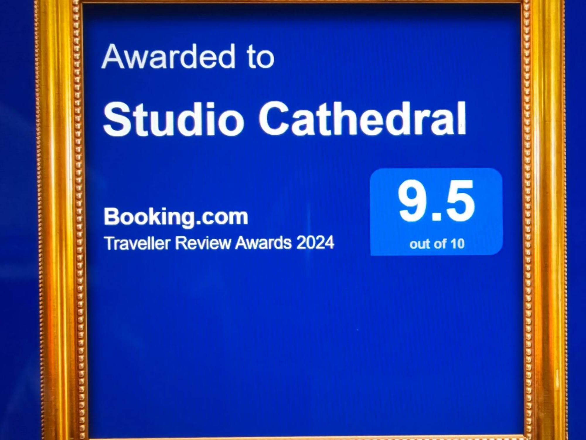 Studio Cathedral Braila Exterior photo